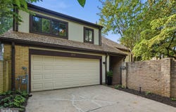6313 SWORDS Way, BETHESDA, MD 20817
