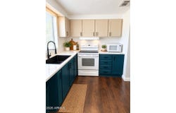2140 E Michigan Avenue, Phoenix, AZ 85022