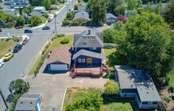 952 E MAIN St, Monmouth, OR 97361