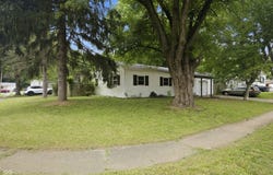 612 Hampton Lane, Chesterfield, IN 46017