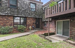 1908 Jeanette Lane, Springfield, IL 62702