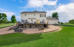 992 E 750 Road, Lawrence, KS 66047