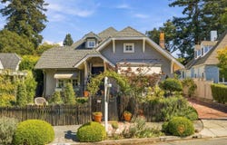 760 Edgewood RD, SAN MATEO, CA 94402