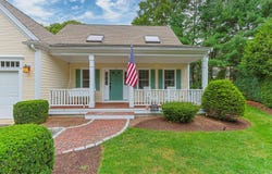10 Lawton Lane, West Barnstable, MA 02668