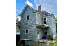5 Hacker Ave, Jeannette, PA 15644