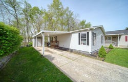 953 Savannah River Drive, Adrian, MI 49221