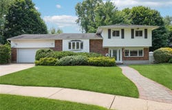 7 Ebb Court, Commack, NY 11725