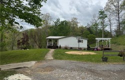 27 Burrhead Drive, Maysel, WV 25133
