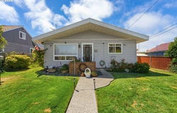 2478 MARION St, NorthBend, OR 97459