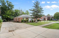 7501 Garrison Rd, Louisville, KY 40214