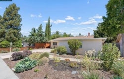 1321 Hollyhock St, Livermore, CA 94551