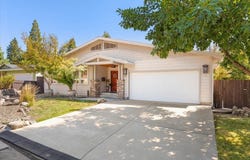 914 Park Pl, Yreka, CA 96097