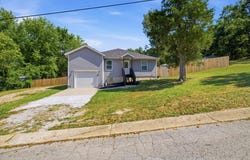 616 E Jordan Street, Mansfield, MO 65704