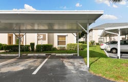 685 SQUIRE Circle, Naples, FL 34104
