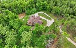 18418 Circle B Road, Eminence, MO 65466
