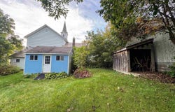 100 New Street, Pawlet, VT 05775