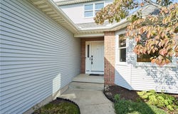 1353 S Azalea Boulevard, Barberton, OH 44203