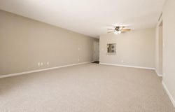 1061 Regent Rd, Oconomowoc, WI 53066