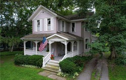 88 E Main Street, Le Roy, NY 14482