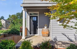 1459 S GIA Ct, Newberg, OR 97132