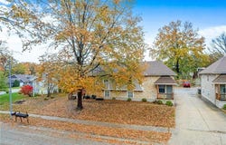 2825 & 2829 Tepee Avenue, Independence, MO 64057