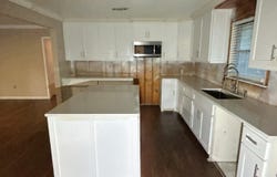 6122 S Howell Dr, Baton Rouge, LA 70805