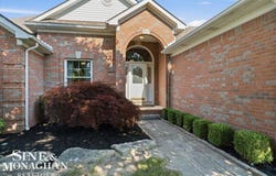 1001 S River Pointe Lane, Saint Clair, MI 48079