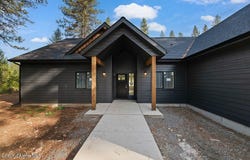 2663 W Seasons Rd, Athol, ID 83801