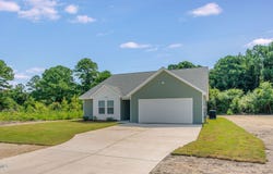 109 William Gurganus Road, Maple Hill, NC 28454