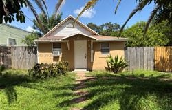 113 SE 4th St, Hallandale Beach, FL 33009