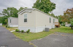 112 MOSS Lane, WILLIAMSTOWN, NJ 08094