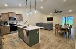 204 E Lillian Avenue, Conrad, IA 50621