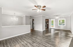 419 Deerpath Drive, Lindenhurst, IL 60046