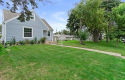 3668 S 34th St, Greenfield, WI 53221