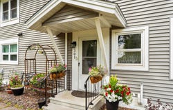 301 Kelly Cr, Duluth, MN 55811