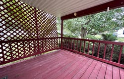 325 E Washington, Flora, IL 62839