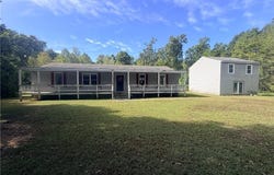 162 Cobbs Lane, West Point, VA 23181