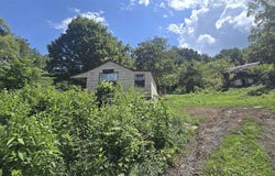 177 ED B DR, NARROWS, VA 24124