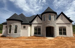 206 Poplar Lane, Holly Springs, MS 38635