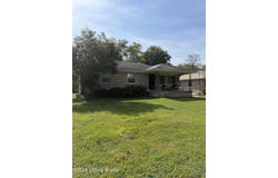 310 Chieftain Dr, Louisville, KY 40118