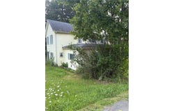 900 W 4th Ave, Derry Boro, PA 15627