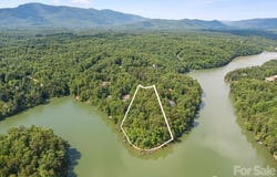 Canoe Drive, Mill Spring, NC 28756