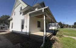 828 Drake Avenue, Centerville, IA 52544