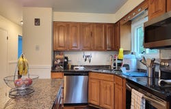 2430 E Denton Ave, Saint Francis, WI 53235