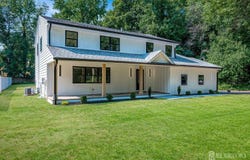 300 E Chestnut Avenue E, Metuchen, NJ 08840