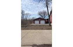 615 E 4th Avenue, Mobridge, SD 57601