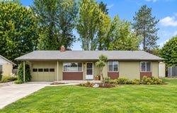 273 EDDY St, Sutherlin, OR 97479