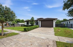 9450 SW 35th St, Miami, FL 33165