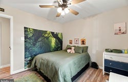 303 E OLD CROSS Road, NEW MARKET, VA 22844