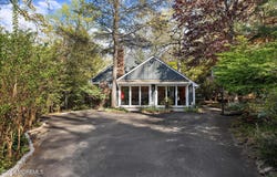 17 Park Way, Highlands, NJ 07732